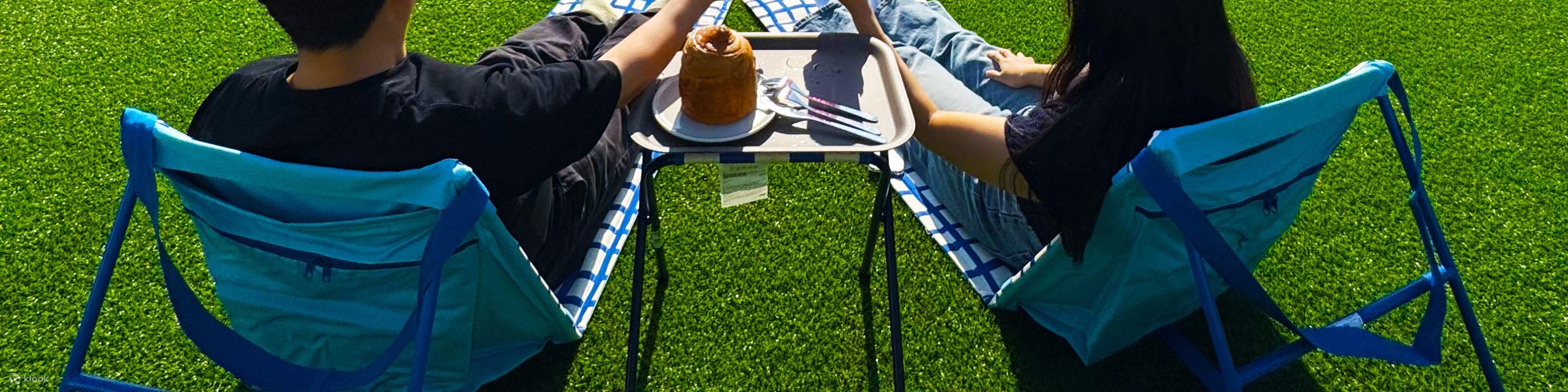 在Cafe On The Hill的開放式屋頂上欣賞海雲台迷人的海景。